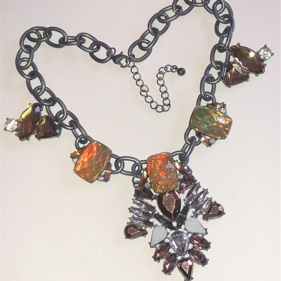 Jewelry - Elegant Dark Metal Multicolor Statement Necklace